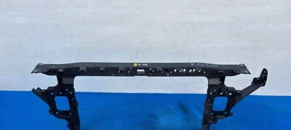 Hyundai i30 Radiator support slam panel 64105-G4120