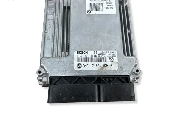BMW 3 E90 E91 Engine control unit/module 0261201159 1039S10306 7561834