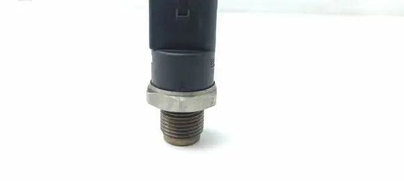 Mercedes-Benz E W211 Fuel pressure sensor A0041536728 0281002504