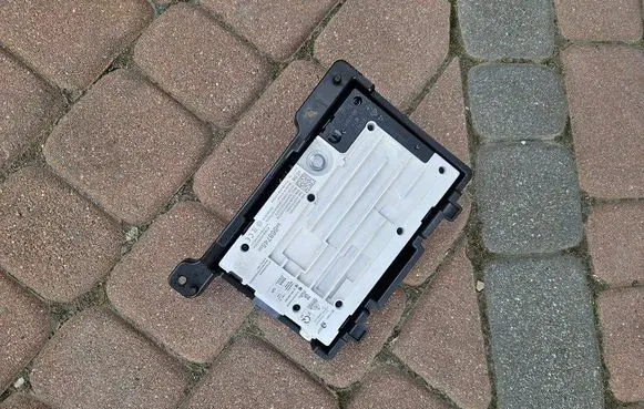 Citroen Berlingo Central body control module 9866874880-