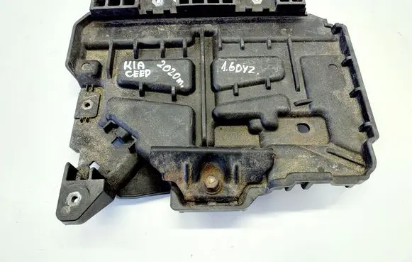 KIA Ceed Battery box tray 37150J7600