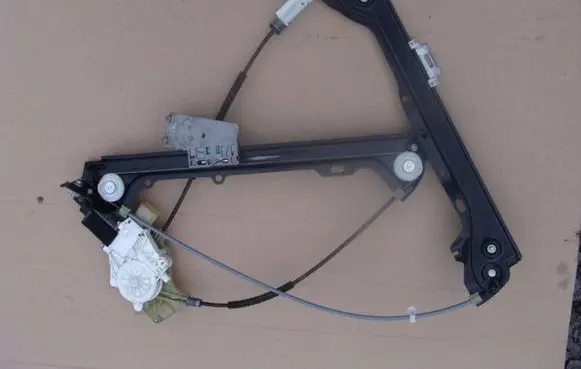 BMW 3 E92 E93 Sliding door window regulator with motor 7193456