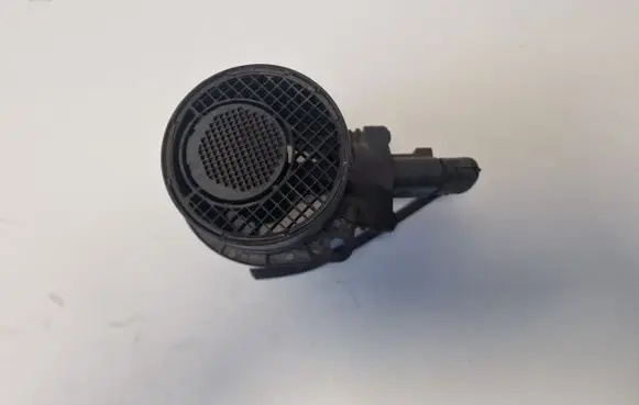 Volkswagen Golf V Mass air flow meter 074906461B