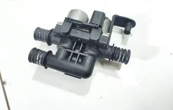 BMW 5 E60 E61 Coolant heater control valve 