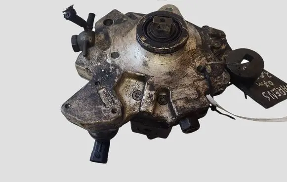 KIA Carens II Fuel injection high pressure pump 0445010121 3310027400