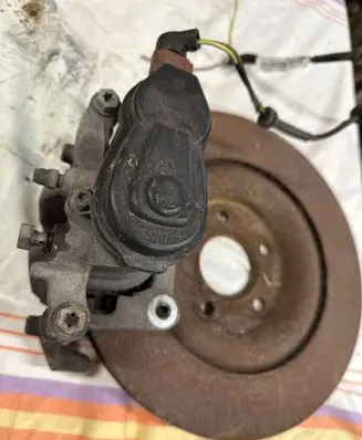 Jaguar F-Type Rear brake caliper