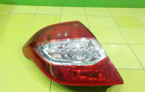 Citroen C4 II Rear/tail lights ZP79