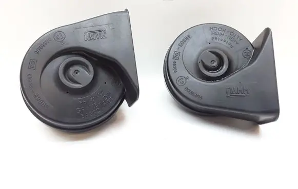 Volvo V50 Horn signal 30744028 30744027