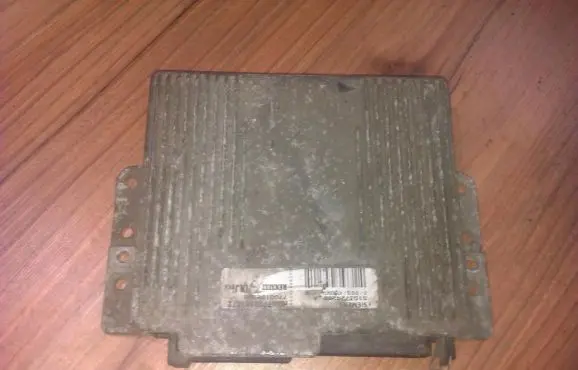 Renault Espace III Engine control unit/module 7700867272
