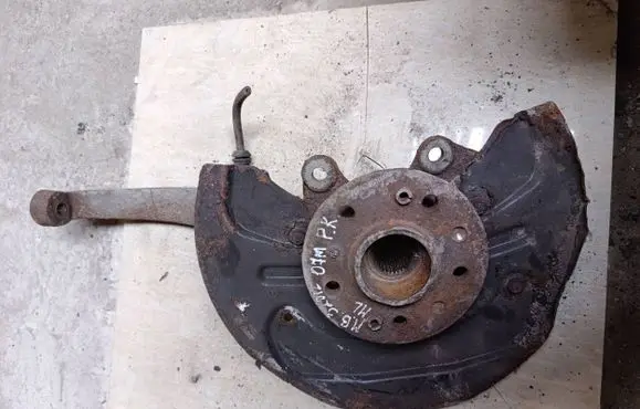 Mercedes-Benz ML W164 Front wheel hub