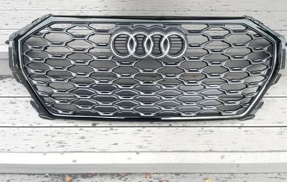 Audi Q3 F3 Front bumper upper radiator grill 83F853651 83F853651A 86F853651C
