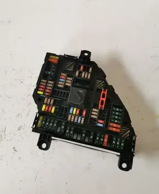 BMW 7 F01 F02 F03 F04 Fuse module 9210857