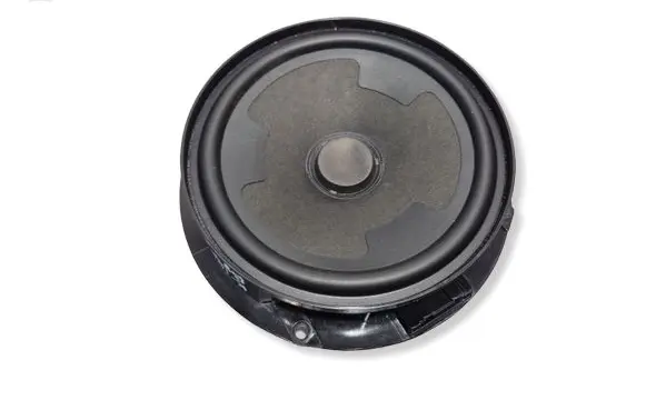 Volkswagen PASSAT B8 Rear door speaker 3G0035453