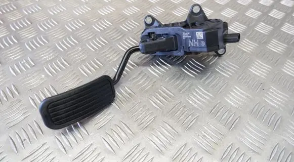 Toyota Corolla E210 E21 Accelerator throttle pedal 7811002191