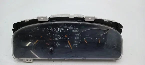 Mazda 626 Speedometer (instrument cluster) GC5KC