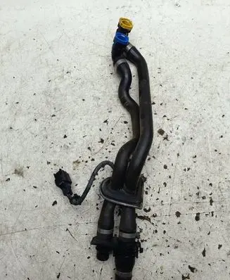 Volvo XC60 Engine coolant pipe/hose