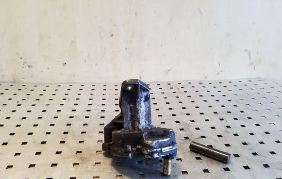 Volkswagen Transporter - Caravelle T4 Vacuum pump 074145100A
