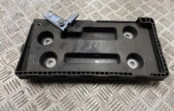 Volkswagen PASSAT B8 Battery tray 3Q0804869