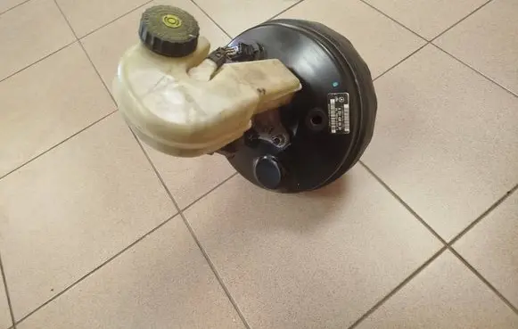 Mercedes-Benz R W251 Brake booster A2514300930