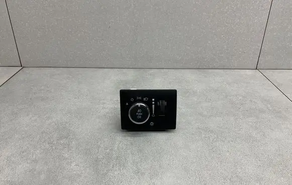Jeep Grand Cherokee Light switch P68189157AA
