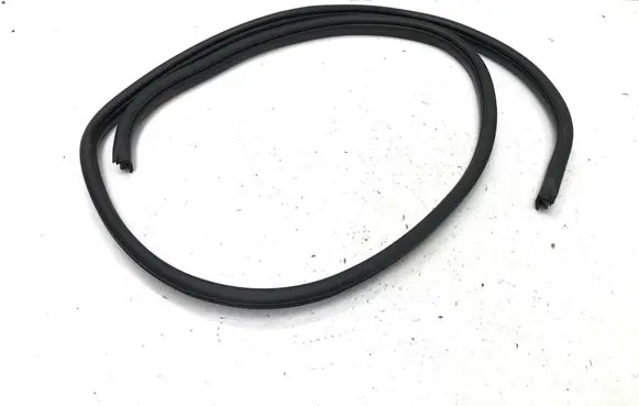 KIA Picanto Front door rubber seal 823110G6000