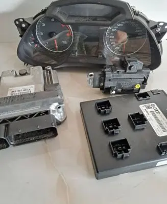 Audi A4 S4 B8 8K Engine ECU kit and lock set 8K0907063 8K1907401A 01022001