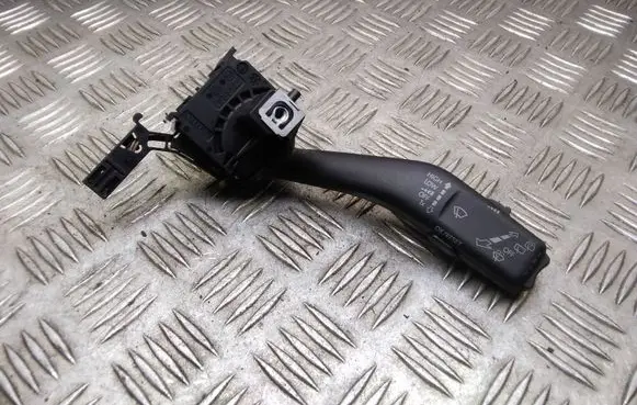 Skoda Octavia Mk2 (1Z) Wiper control stalk 1K0953519J