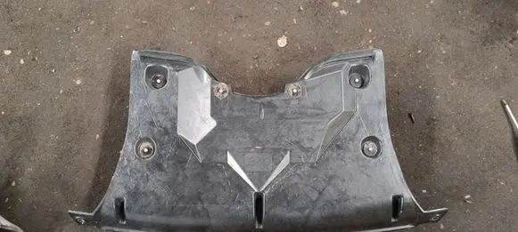 BMW X5 E53 Air intake duct part 64318409049