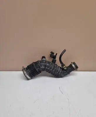 Nissan Qashqai Intercooler hose/pipe 8200603558 70134303 14T013