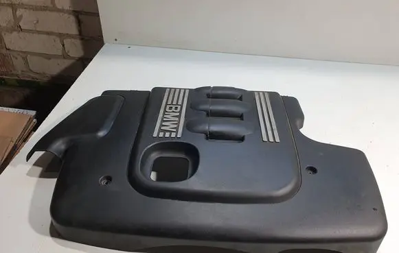 BMW 3 E90 E91 Engine cover (trim) 7789006
