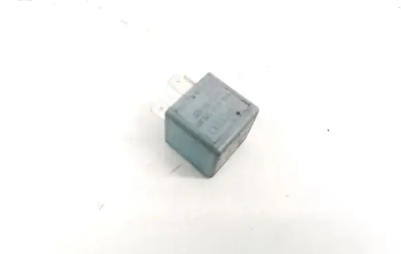 Audi A3 S3 8L Other relay 141951253B V23134B52X227