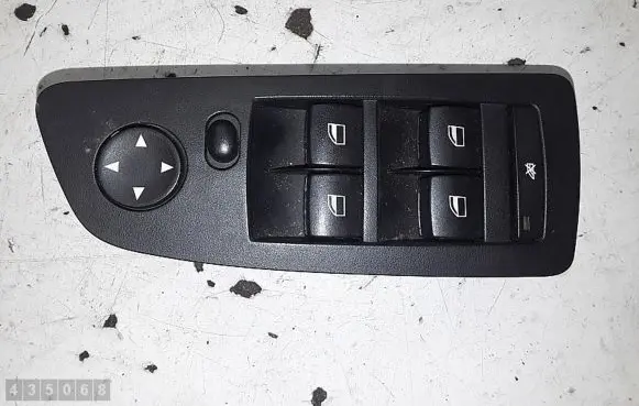 BMW 1 E81 E87 Electric window control switch 915549601
