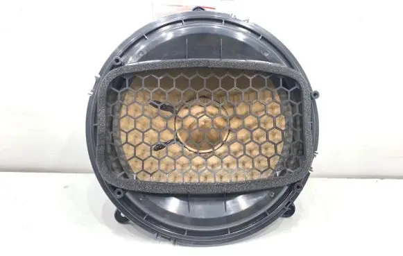 Audi A3 S3 8V Subwoofer speaker 8V0035412