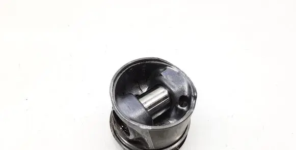 Volvo XC90 Piston 81L79