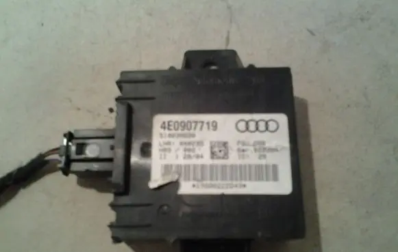 Audi A8 S8 D3 4E Alarm control unit/module 4E0907719 510030690