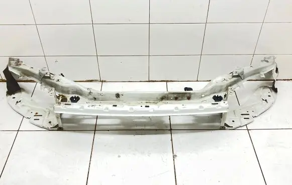 Volvo C30 Radiator support slam panel 