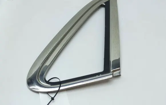 Jaguar XJ X300 Rear side glass trim 