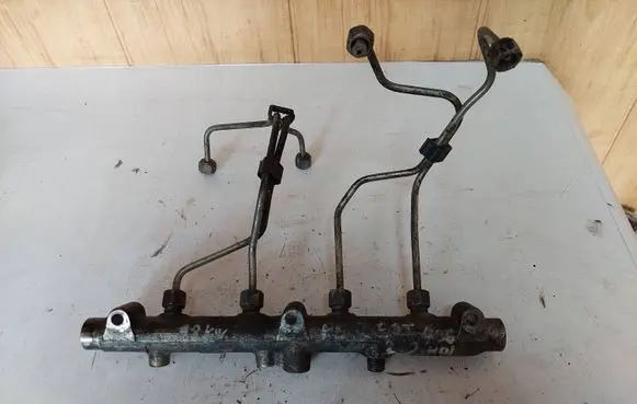 Peugeot 607 Fuel main line pipe 0445214017 003095