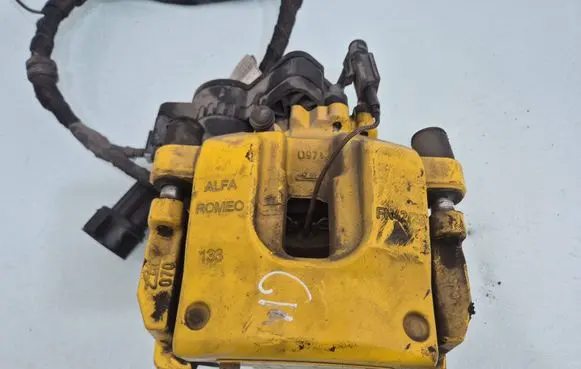 Alfa Romeo Stelvio Rear brake caliper 