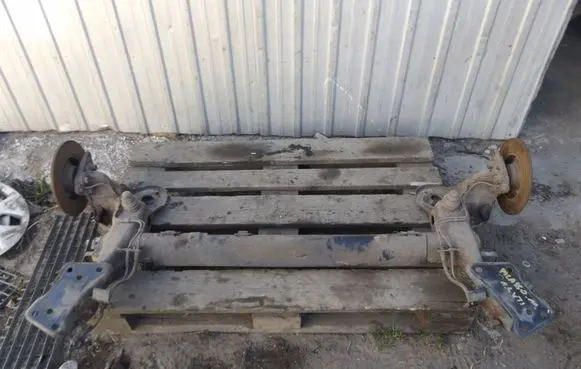 Citroen C3 Picasso Rear axle beam 