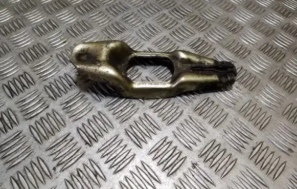 Audi A6 S6 C5 4B Clutch release arm fork 012141719B