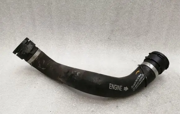Mercedes-Benz C W205 Engine coolant pipe/hose A2055017584