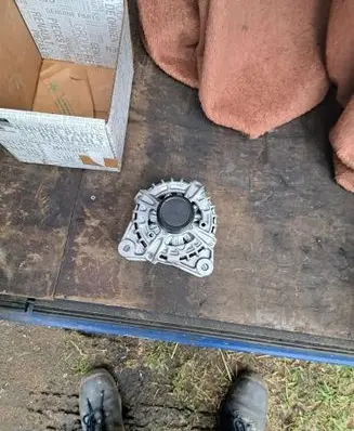 Nissan Micra K14 Generator/alternator 231002517R