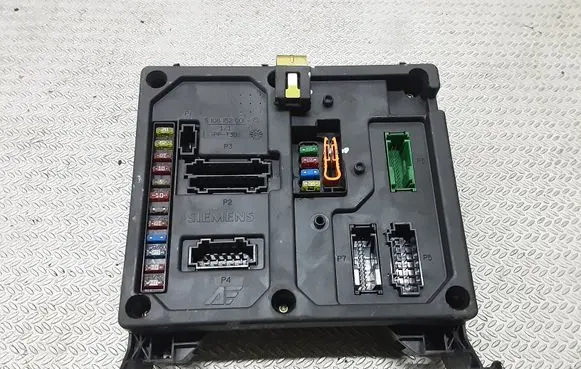 Ford Galaxy Fuse module S108152001