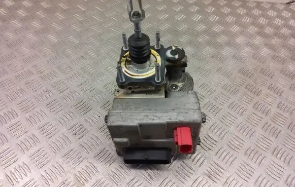 Hyundai Kona I Master brake cylinder 58500-K4910