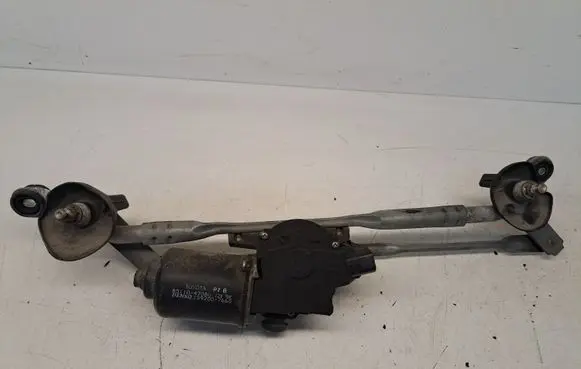 Toyota Prius (NHW20) Front wiper linkage and motor 8511047080