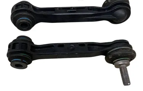 BMW M3 F80 Rear anti-roll bar/stabilizer link 2284618 33502284618