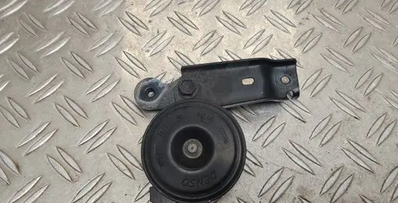 Toyota Yaris XP210 Horn signal 865200D050