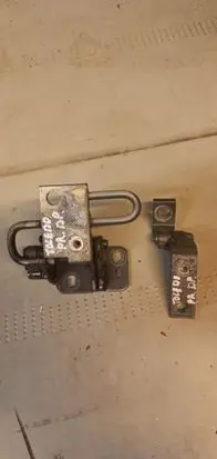 Seat Toledo III (5P) Front door hinge set 5P0831402
