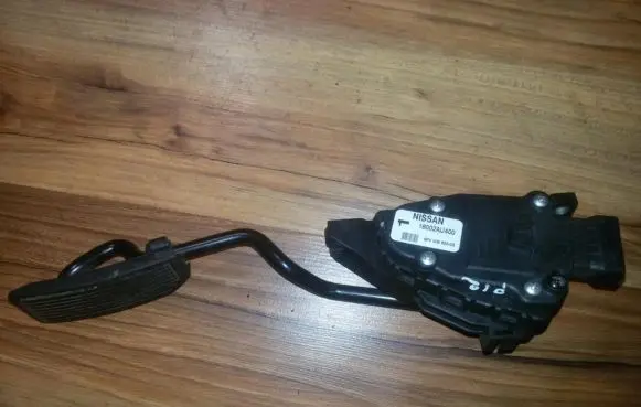 Nissan Primera Accelerator throttle pedal 18002au400 6pv00862003